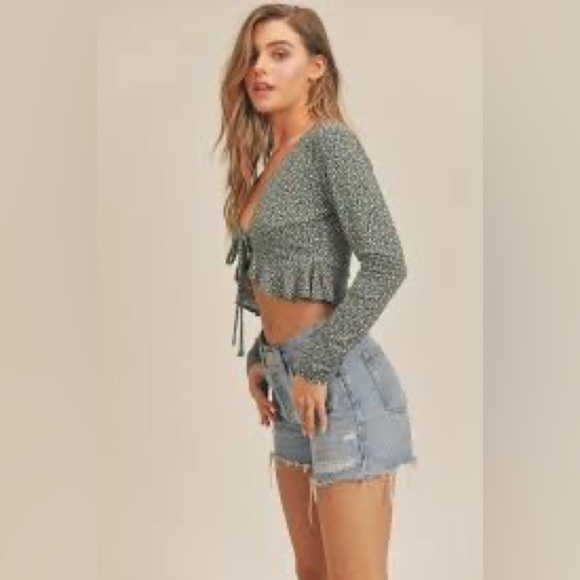 Lush Tops - Lush Green Floral Print Tie-Front Crop Top Size L